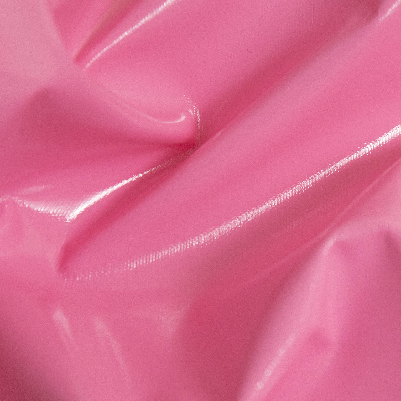 Tissu extensible brillant en PVC rose Barbie - Étirement naturel 1 sens - Enduit PU